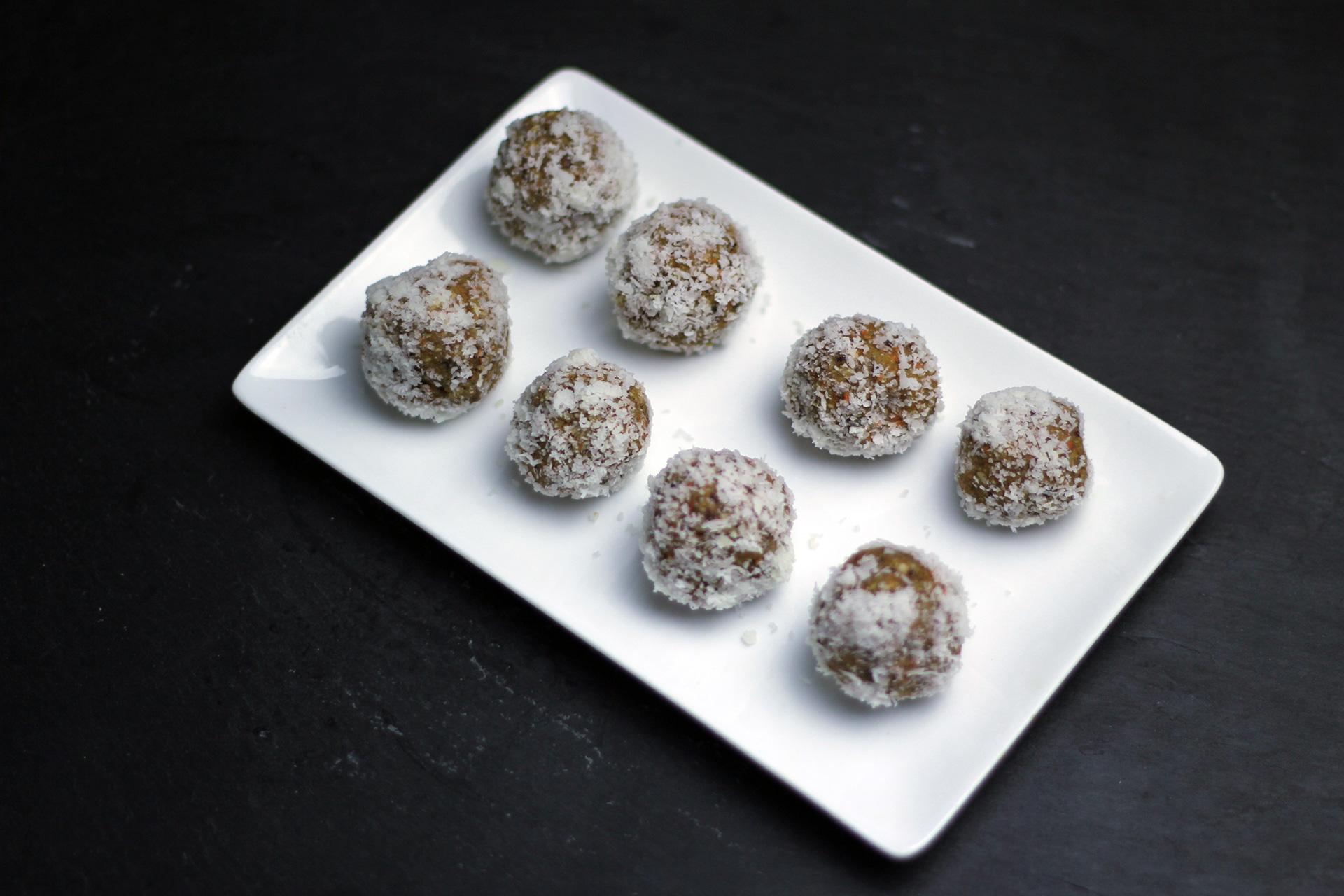 Karottenkuchen Bliss Balls (roh vegan)